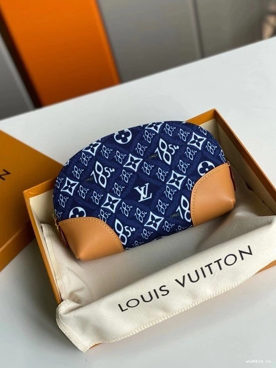 WIS PM COSMETIC VUITTON POUCH LOUIS SINCE 1854 0905